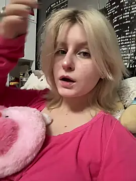 Snapshot of BonnyeBoom chatting on 4, 2, 2026 BonnyeBoom online show from 4, 2, 2026