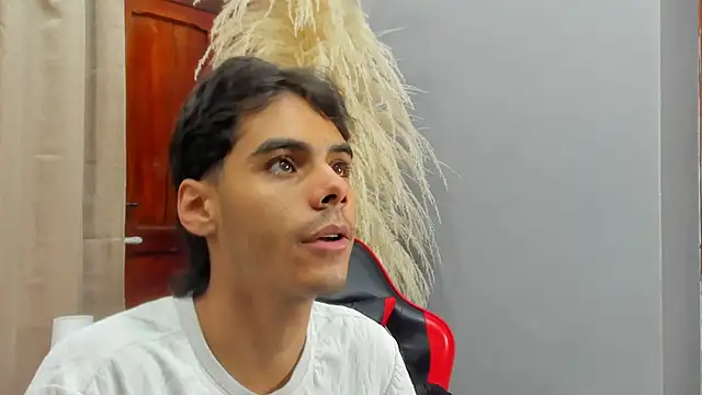 Kendra and liam online show from 15, 10, 2025