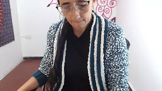 Lucyy Naugthy online show from 8, 3, 2026