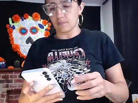 Lucyy Naugthy online show from 21, 11, 2025