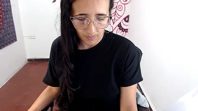 Lucyy Naugthy online show from 31, 3, 2026