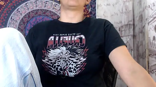 Lucyy Naugthy online show from 22, 2, 2026