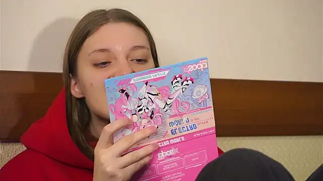 RoslynArcuo online show from 20, 11, 2025