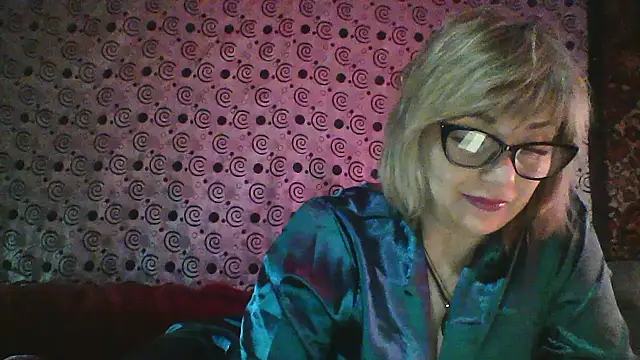 Lia Ray online show from 17, 12, 2025