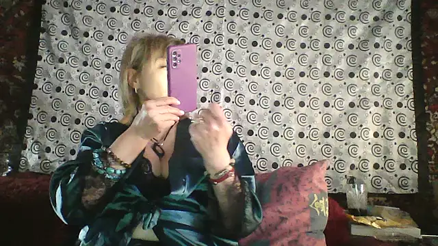 Lia Ray online show from 18, 2, 2026