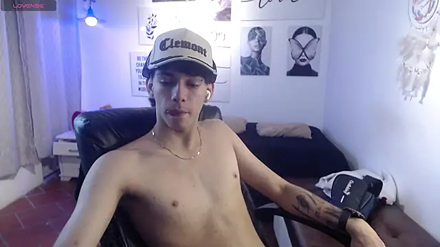 AmethystShadow17 online show from 9, 1, 2026