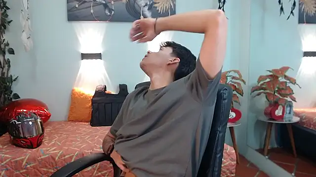 AmethystShadow17 online show from 29, 3, 2026