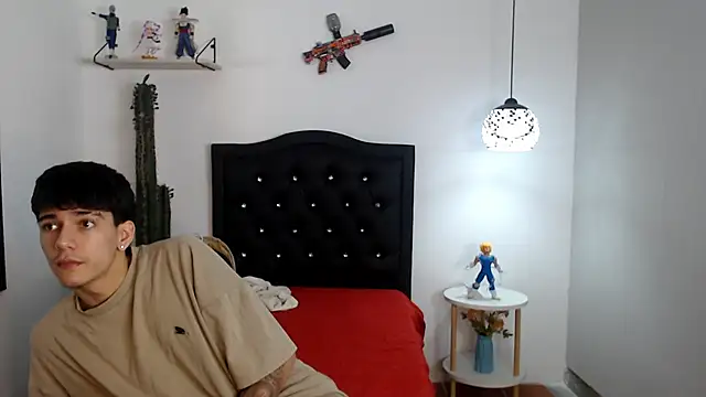 AmethystShadow17 online show from 7, 5, 2026