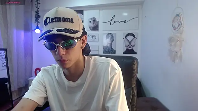 AmethystShadow17 online show from 6, 2, 2026