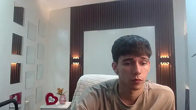 AmethystShadow17 online show from 26, 3, 2026