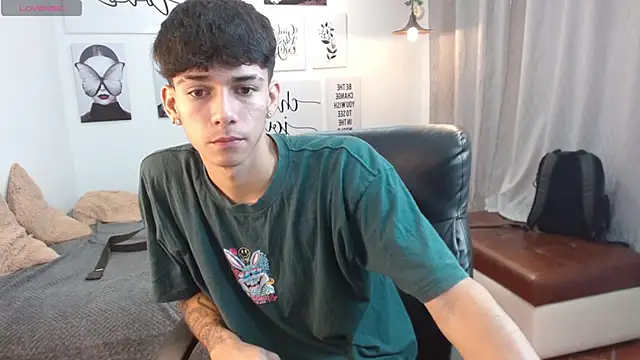 AmethystShadow17 online show from 4, 11, 2025