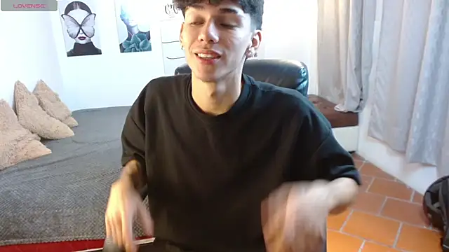 AmethystShadow17 online show from 1, 11, 2025