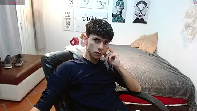 AmethystShadow17 online show from 14, 11, 2025