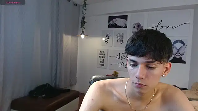 AmethystShadow17 online show from 24, 11, 2025