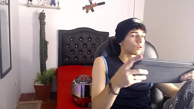 AmethystShadow17 online show from 5, 5, 2026