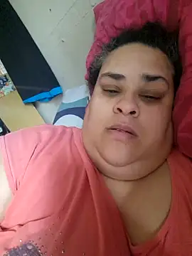 Snapshot of BigBusty_VoluptuousMilfX chatting on 30, 10, 2025 BigBusty VoluptuousMilfX online show from 30, 10, 2025