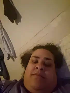 Snapshot of BigBusty_VoluptuousMilfX chatting on 22, 11, 2025 BigBusty VoluptuousMilfX online show from 22, 11, 2025