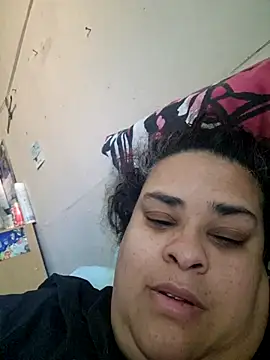 Snapshot of BigBusty_VoluptuousMilfX chatting on 24, 10, 2025 BigBusty VoluptuousMilfX online show from 24, 10, 2025