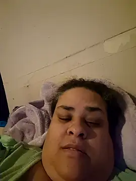 Snapshot of BigBusty_VoluptuousMilfX chatting on 6, 11, 2025 BigBusty VoluptuousMilfX online show from 6, 11, 2025