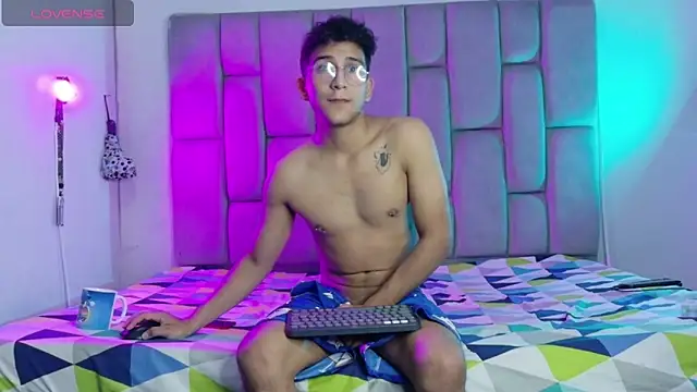 Desire4Duo online show from 23, 3, 2026