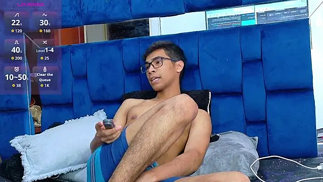 Desire4Duo online show from 4, 11, 2025