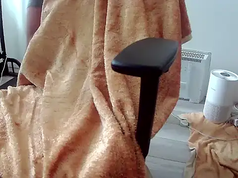 Batboy94 online show from 11, 4, 2026