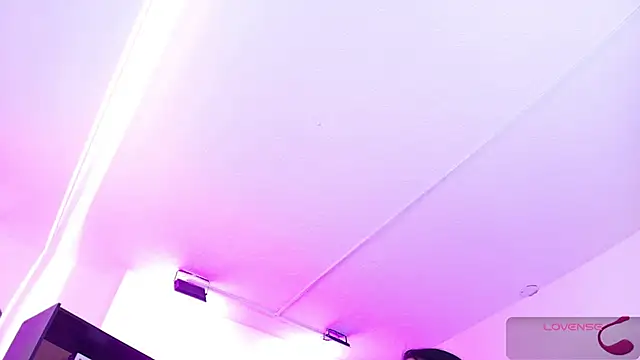 Snapshot of Elisce_cloudd chatting on 15, 11, 2025 Elisce cloudd online show from 15, 11, 2025