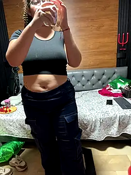 Yvonny27 online show from 19, 12, 2025