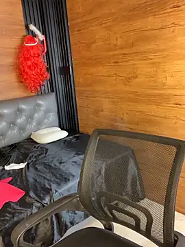 Yvonny27 online show from 11, 2, 2026