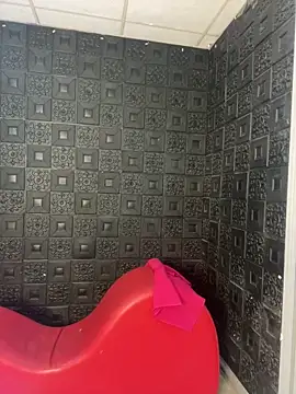 Snapshot of Yvonny27 chatting on 15, 11, 2025 Yvonny27 online show from 15, 11, 2025