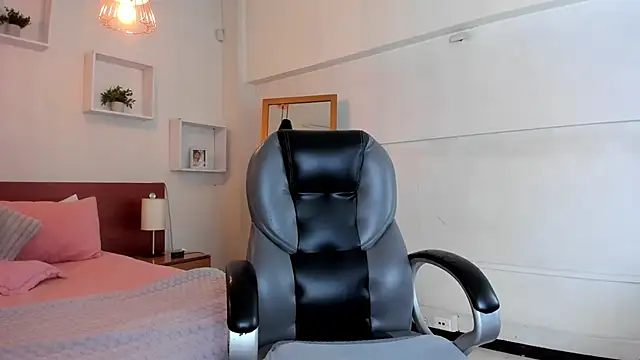 Cat  Moon   online show from 5, 11, 2025