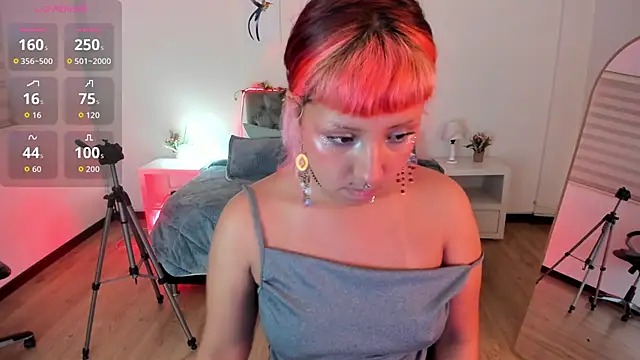 Snapshot of Cat__Moon__ chatting on 19, 5, 2026 Cat Moon online show from 19, 5, 2026