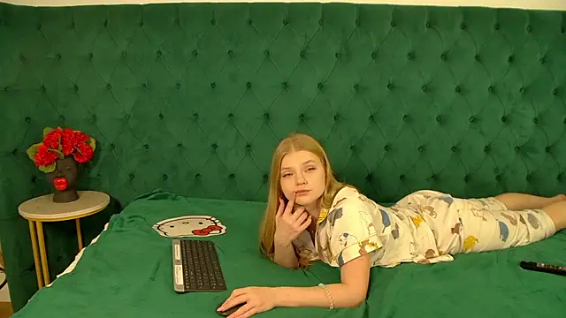 LilitRosen online show from 10, 11, 2025
