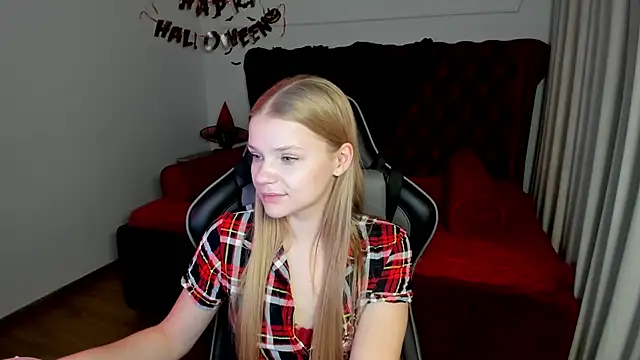 LilitRosen online show from 30, 10, 2025