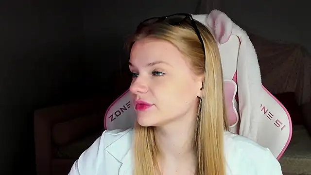 LilitRosen online show from 16, 11, 2025