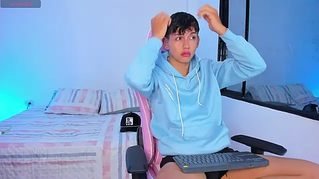 Snapshot of Axel_Cody_ chatting on 5, 2, 2026 Axel Cody online show from 5, 2, 2026