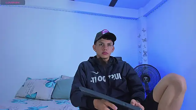 Axel Cody  online show from 19, 10, 2025