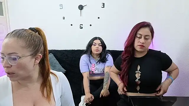 lesb milf online show from 13, 4, 2026