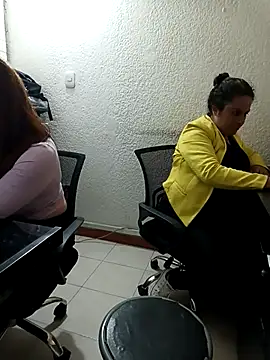 lesb milf online show from 8, 10, 2025