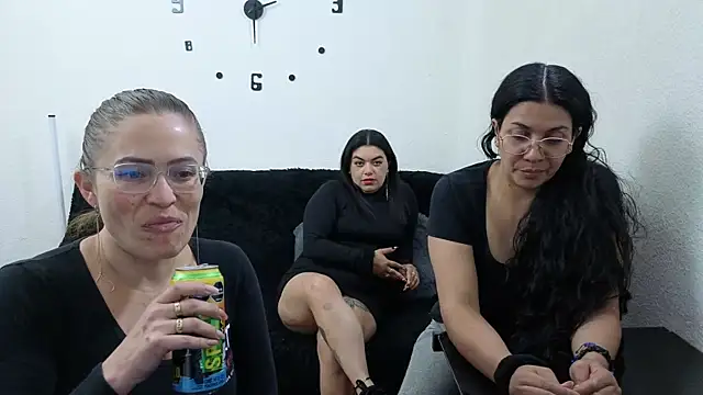 lesb milf online show from 3, 6, 2026