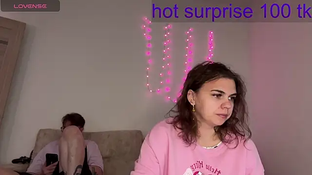 live sexy online show from 7, 4, 2026