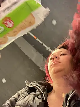 Zoe fire online show from 24, 10, 2025