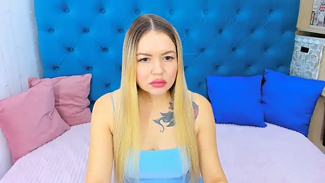 SpicyPreggo online show from 18, 10, 2025