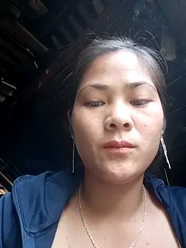 Lyssa-a online show from 5, 4, 2026