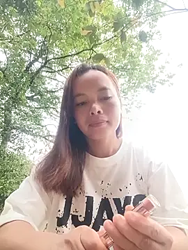 Nguyet2k4 online show from 20, 4, 2026