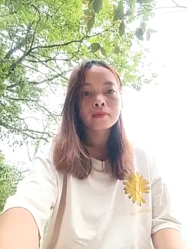 Nguyet2k4 online show from 14, 4, 2026