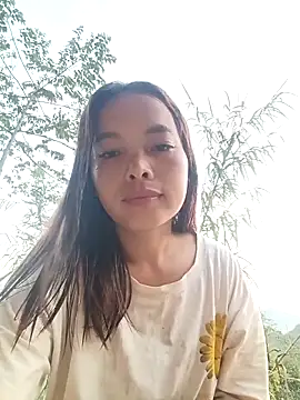 Nguyet2k4 online show from 10, 4, 2026