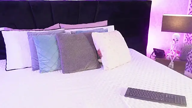 mariianna lopez  online show from 12, 3, 2026