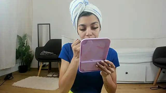 Snapshot of ReneeVoss chatting on 20, 2, 2026 ReneeVoss online show from 20, 2, 2026