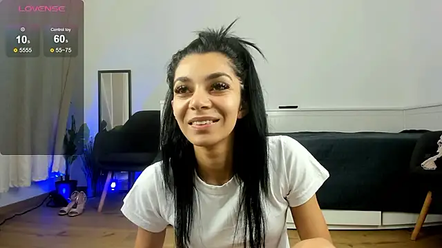 Snapshot of ReneeVoss chatting on 14, 2, 2026 ReneeVoss online show from 14, 2, 2026